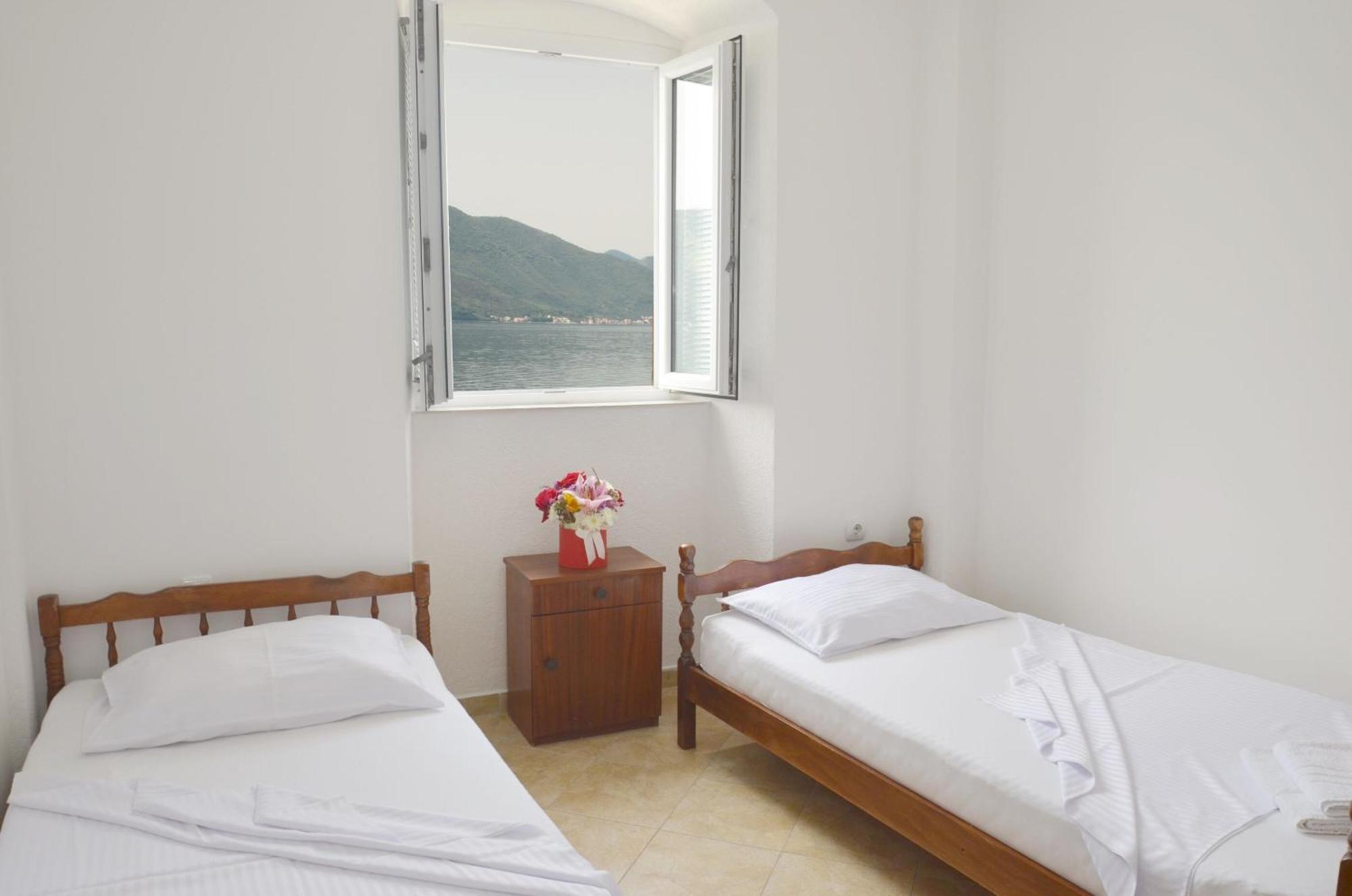 Apartments Mir I Dobro Kotor Eksteriør billede