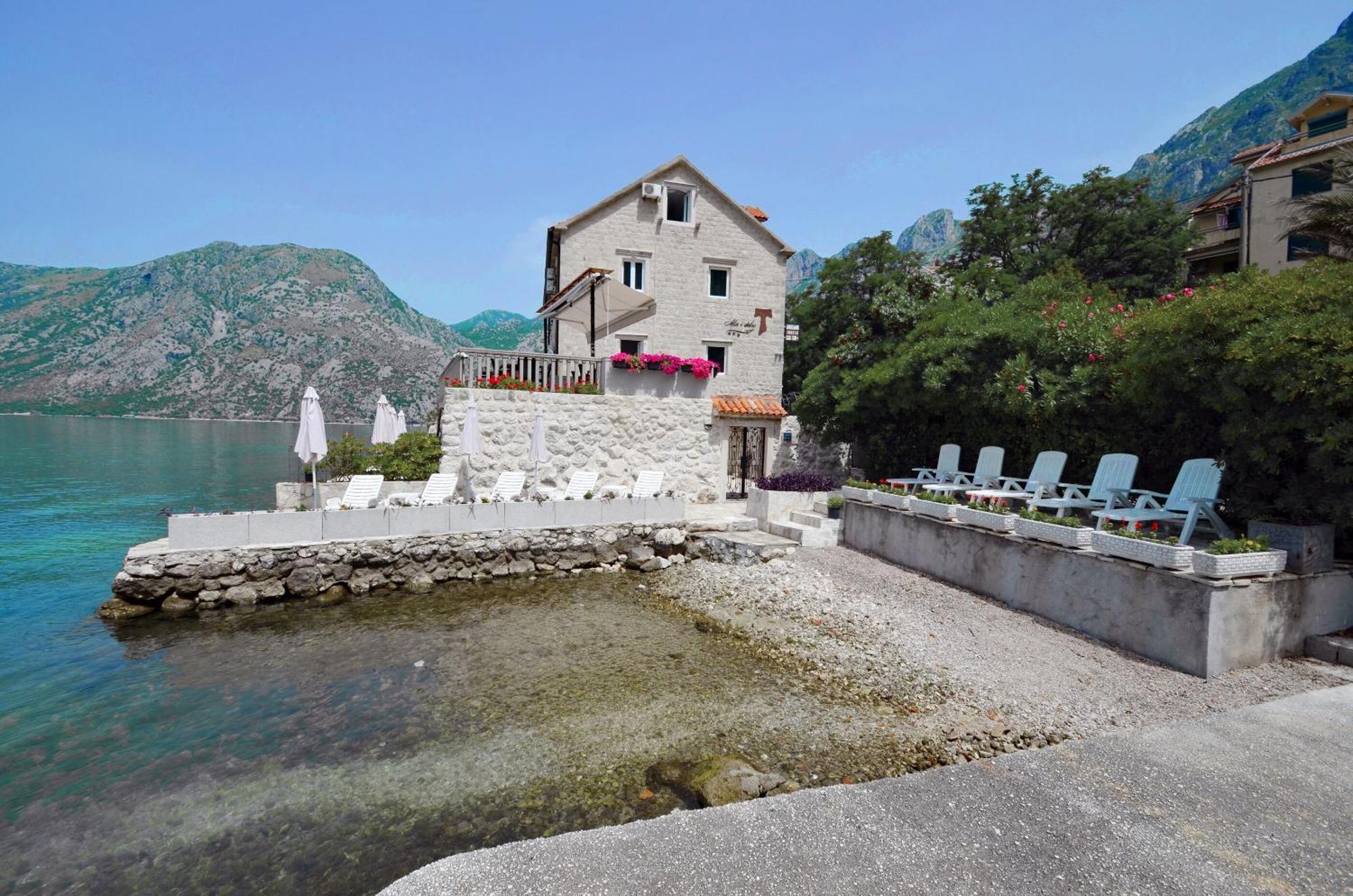 Apartments Mir I Dobro Kotor Eksteriør billede