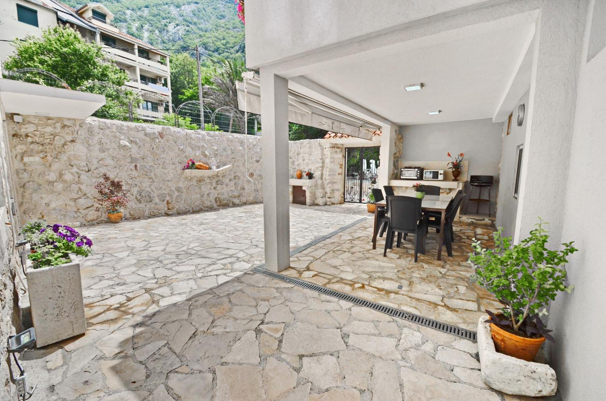 Apartments Mir I Dobro Kotor Eksteriør billede