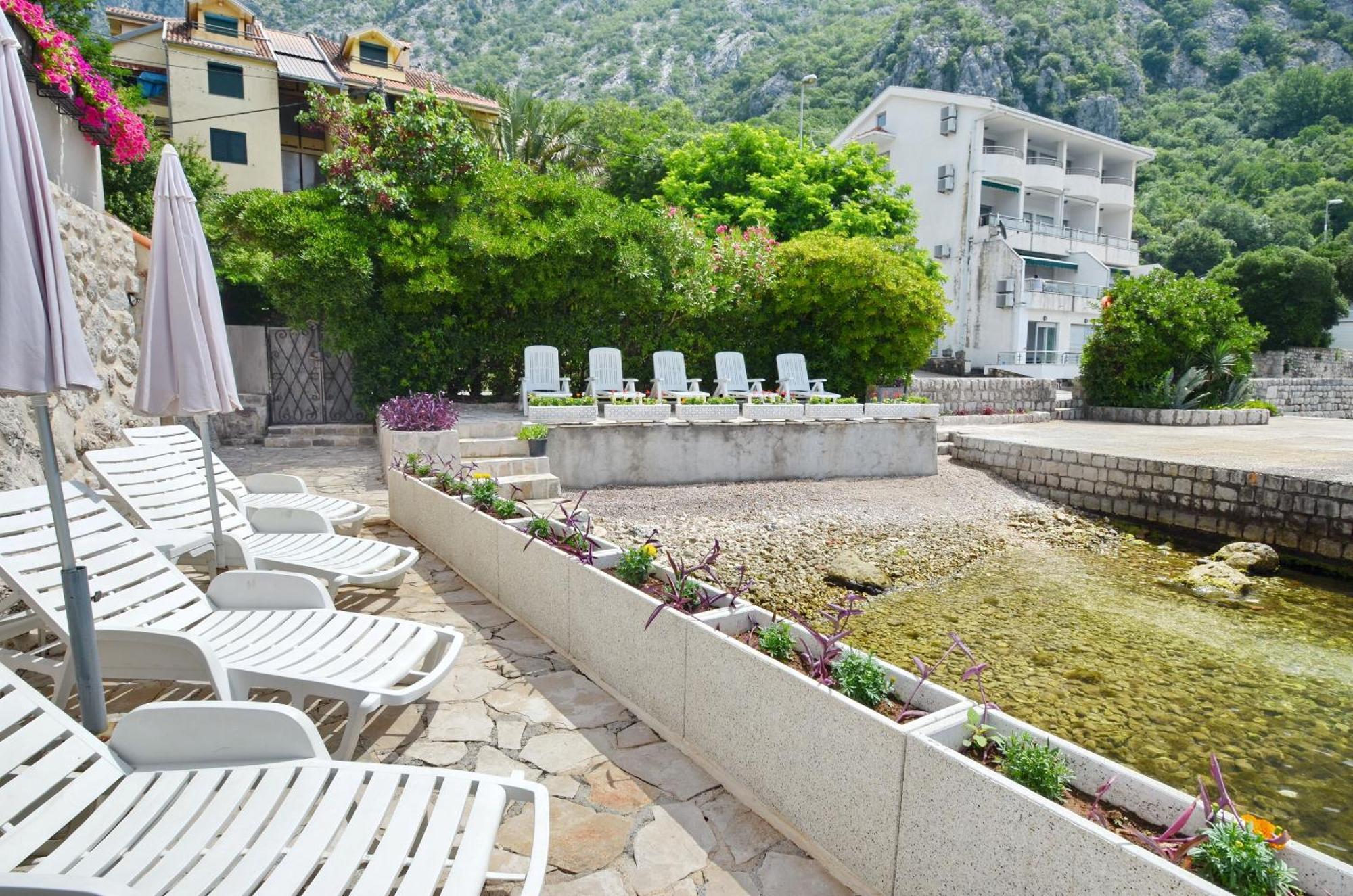Apartments Mir I Dobro Kotor Eksteriør billede