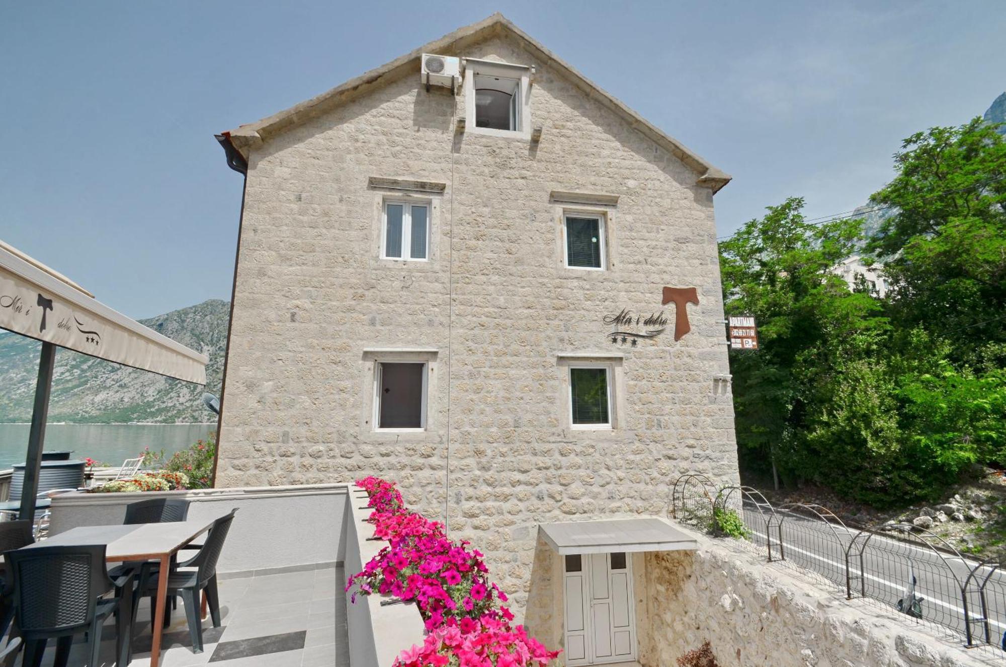 Apartments Mir I Dobro Kotor Eksteriør billede