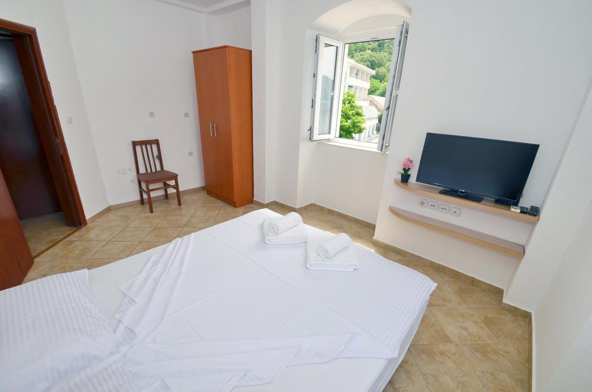 Apartments Mir I Dobro Kotor Eksteriør billede