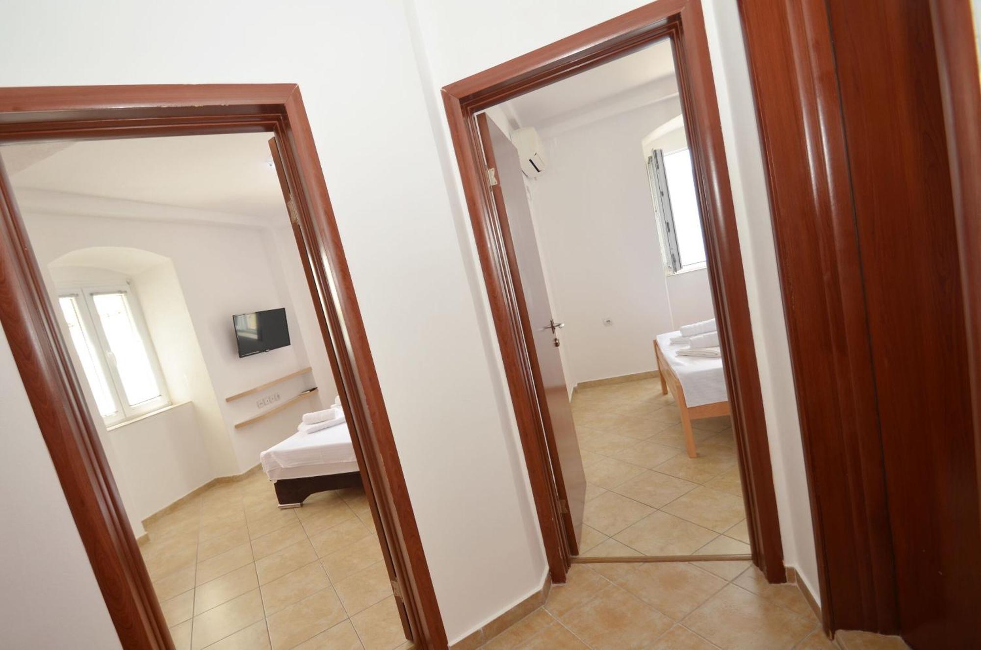 Apartments Mir I Dobro Kotor Eksteriør billede