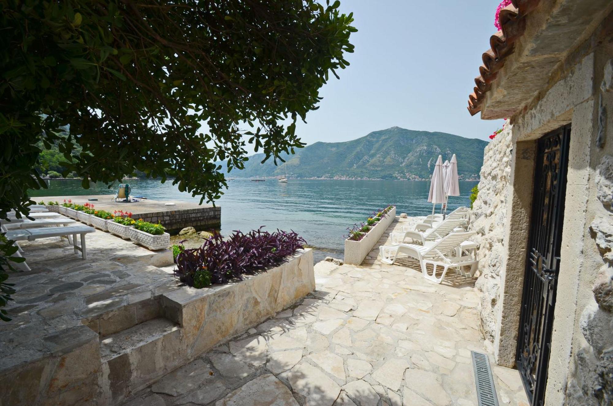 Apartments Mir I Dobro Kotor Eksteriør billede
